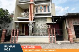 Rumah Kost untuk Dijual di Karangploso dengan 11 KT, 3 KM, Luas 200m2 Rumah Kost untuk Dijual di Karangploso dengan 11 KT, 3 KM, Luas 200m2