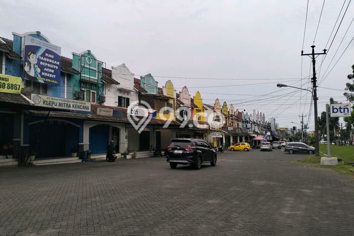 Ruko Premium Kawasan Mijen, Luas 160m², Mainroad, Area Bisnis Aktif Ruko Premium Kawasan Mijen, Luas 160m², Mainroad, Area Bisnis Aktif