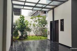 For Sale! Luxury House LT 300m2 Desain Elegan di Mekar Wangi For Sale! Luxury House LT 300m2 Desain Elegan di Mekar Wangi