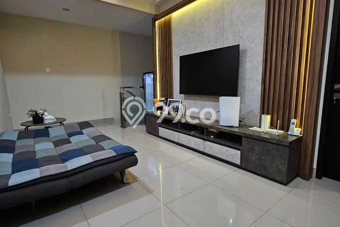Dijual Rumah Premium dengan Fasilitas Sekitar Komplit di Rungkut, Surabaya Dijual Rumah Premium dengan Fasilitas Sekitar Komplit di Rungkut, Surabaya