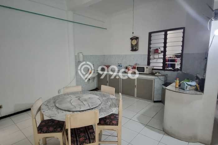 Dijual Kost Strategis di Tenggilis Mejoyo, Surabaya 16 KT, 6 KM, Luas Bangunan 550m2 Dijual Kost Strategis di Tenggilis Mejoyo, Surabaya 16 KT, 6 KM, Luas Bangunan 550m2