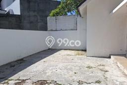 Rumah Cantik Siap Huni Di Pakal Luas 200m2 Lokasi Strategis Rumah Cantik Siap Huni Di Pakal Luas 200m2 Lokasi Strategis