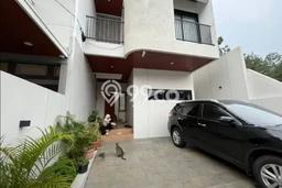 Rumah Disewakan Bandung LT 160m2 LB 110m2 Area Cigadung Rumah Disewakan Bandung LT 160m2 LB 110m2 Area Cigadung