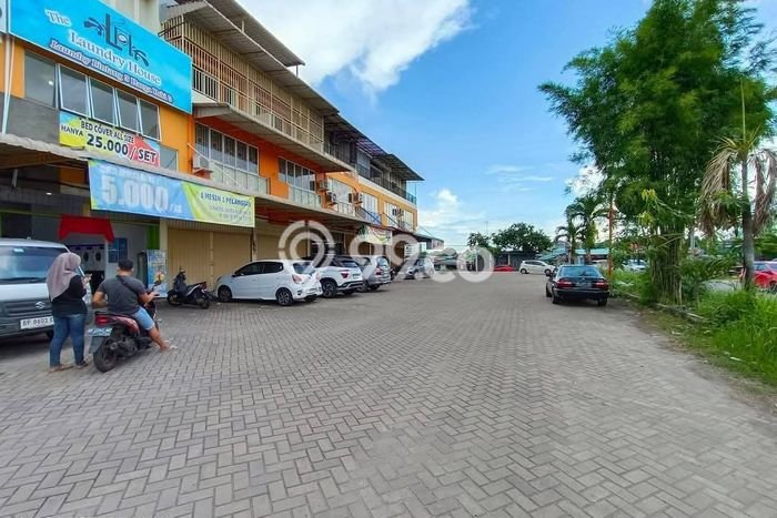 Ruko Bagus Dijual LB 175m2 Lokasi Strategis Batam Area Cocok untuk Berbisnis Ruko Bagus Dijual LB 175m2 Lokasi Strategis Batam Area Cocok untuk Berbisnis