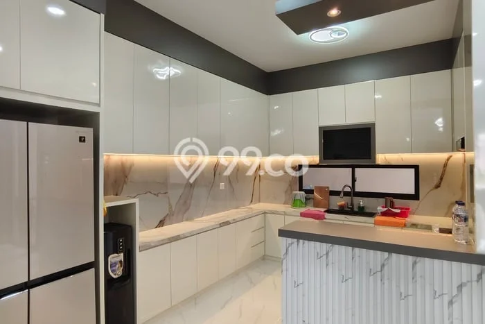 Ready to Use! Premium House LT 168m2 Desain Modern di Batam Centre Ready to Use! Premium House LT 168m2 Desain Modern di Batam Centre