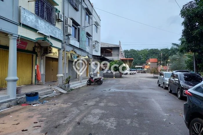 Unit Ruko Dijual di Batam LT 90m2 & LB 225m2 Unit Ruko Dijual di Batam LT 90m2 & LB 225m2