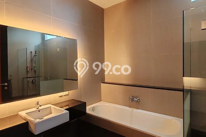 Ready to Use! Luxury House LT 606m2 Desain Modern di Tiban Ready to Use! Luxury House LT 606m2 Desain Modern di Tiban