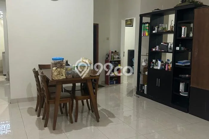 Jual Rumah Minimalis Bagus Punya 4 KT di Serpong Tangerang Selatan SHM Jual Rumah Minimalis Bagus Punya 4 KT di Serpong Tangerang Selatan SHM