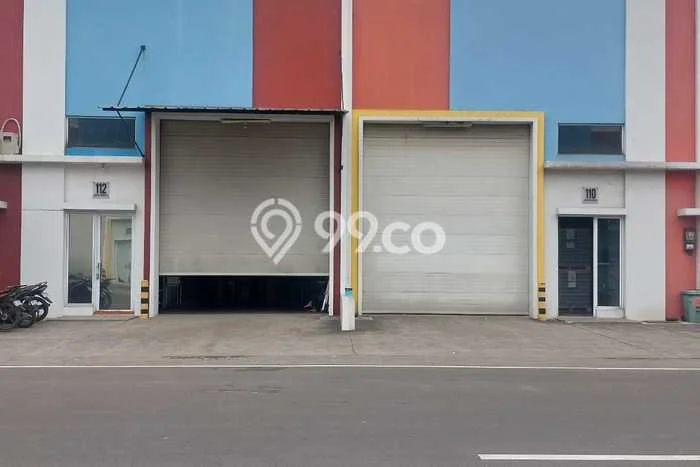 Gudang For Rent Kawasan Cakung, Luas 270m², Area Utama, Akses Mudah Gudang For Rent Kawasan Cakung, Luas 270m², Area Utama, Akses Mudah