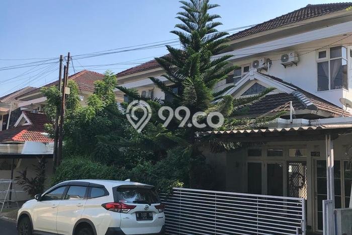 DIJUAL CEPAT! Rumah Modern area Ngesrep, Semarang, Luas 169m² Bangunan 235m² Bisa Nego! DIJUAL CEPAT! Rumah Modern area Ngesrep, Semarang, Luas 169m² Bangunan 235m² Bisa Nego!