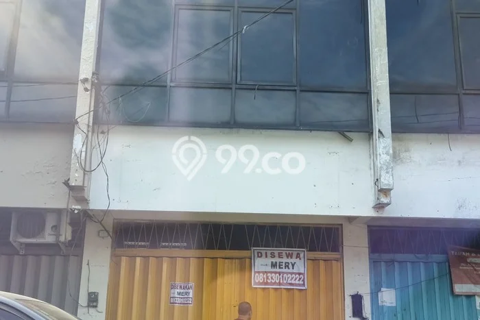 Untuk Disewa Ruko di Simokerto Surabaya LT 59m2, LB 180m2 Untuk Disewa Ruko di Simokerto Surabaya LT 59m2, LB 180m2