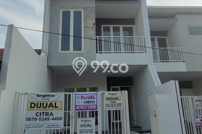 Dijual Rumah Strategis Bagus Punya 3 KT di Wonocolo Surabaya SHM Dijual Rumah Strategis Bagus Punya 3 KT di Wonocolo Surabaya SHM