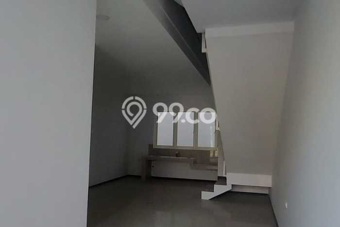 Dijual Rumah Strategis Bagus Punya 3 KT di Wonocolo Surabaya SHM Dijual Rumah Strategis Bagus Punya 3 KT di Wonocolo Surabaya SHM