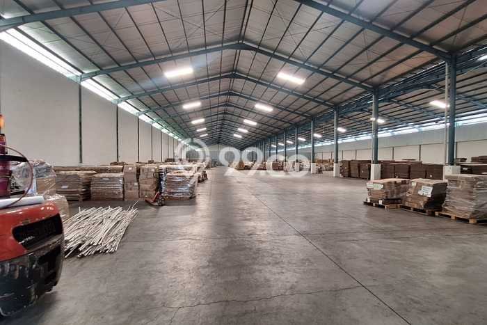 Gudang Disewa di Semarang Barat, Semarang, LT 10000m2 / LB 8000m2 Gudang Disewa di Semarang Barat, Semarang, LT 10000m2 / LB 8000m2
