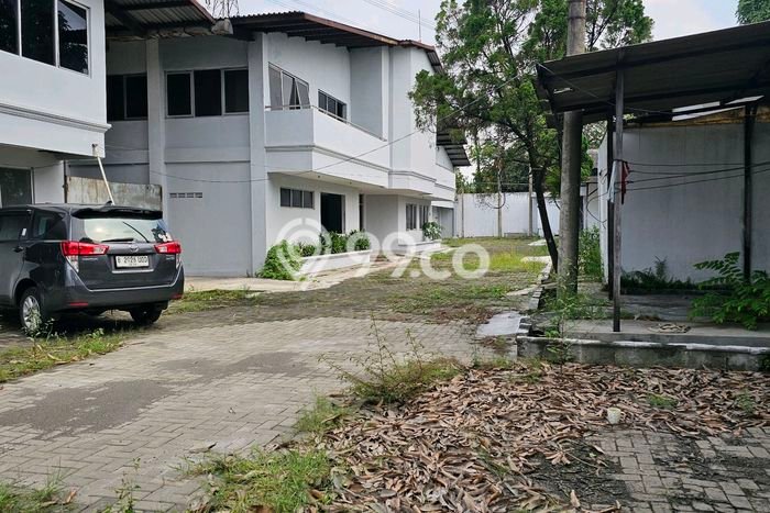 Lokasi Strategis! Dijual Gudang Bisnis di Kartasura, Sukoharjo Kondisi Baik Lokasi Strategis! Dijual Gudang Bisnis di Kartasura, Sukoharjo Kondisi Baik
