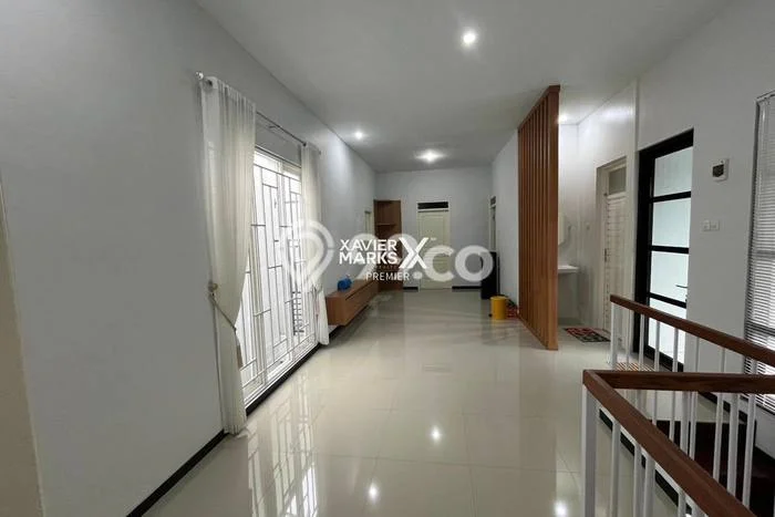 Rumah Akses Mudah area Sukun, Malang, LT 160m2m² LB 250m2m² Rumah Akses Mudah area Sukun, Malang, LT 160m2m² LB 250m2m²