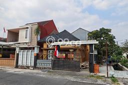 Rumah Lingkungan Nyaman kawasan Sukun, Malang, Luas 178m2m² Bangunan 80m2m² Rumah Lingkungan Nyaman kawasan Sukun, Malang, Luas 178m2m² Bangunan 80m2m²