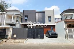 Rumah Siap Pakai di , Malang, Luas 200m2m² LB 242m2m² Rumah Siap Pakai di , Malang, Luas 200m2m² LB 242m2m²