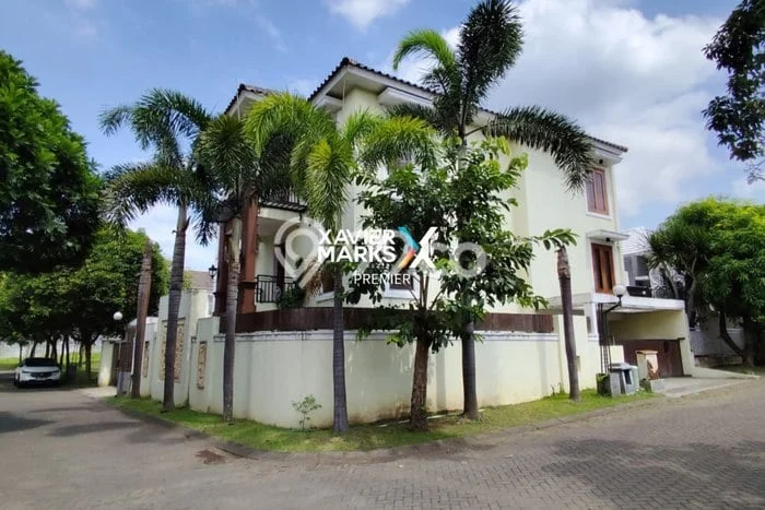 Rumah Elit LB 600m2 Siap Pakai Desain Elegan di Permata Jingga, Malang Rumah Elit LB 600m2 Siap Pakai Desain Elegan di Permata Jingga, Malang
