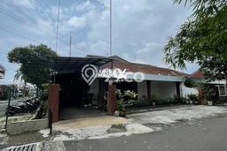 Rumah Terawat area , Malang, LT 489m2m², LB 600m2m² Rumah Terawat area , Malang, LT 489m2m², LB 600m2m²