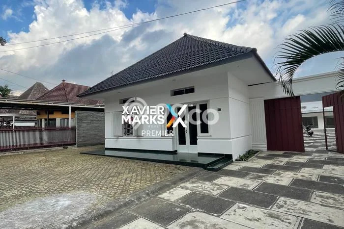 LOKASI PREMIUM! Rumah area , 6 KT, Lingkungan Tenang, LT 735m2m² Bangunan 500m2m² LOKASI PREMIUM! Rumah area , 6 KT, Lingkungan Tenang, LT 735m2m² Bangunan 500m2m²