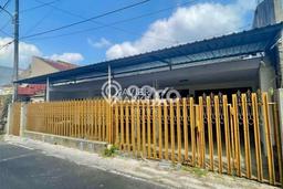 Rumah 3 KT 2 KM LT 258m2m², Luas Bangunan 220m2m² di Malang Kota, Malang Rumah 3 KT 2 KM LT 258m2m², Luas Bangunan 220m2m² di Malang Kota, Malang