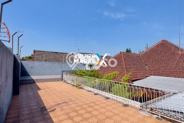 Ready to Use! Luxury House LT 501m2 Desain Elegan di Malang Kota Ready to Use! Luxury House LT 501m2 Desain Elegan di Malang Kota