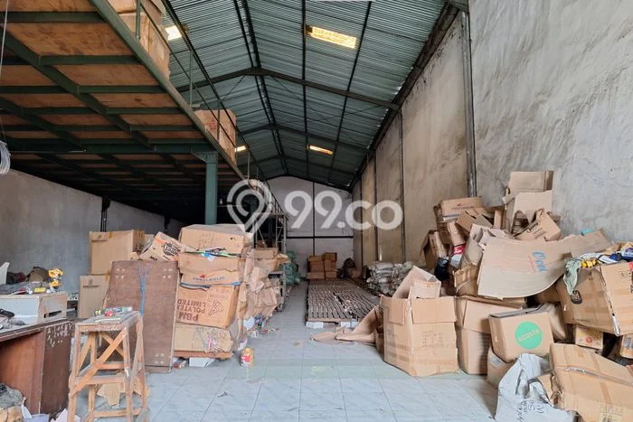 Disewakan Gudang di Kawasan Ramai Margomulyo Luas 360m2 Disewakan Gudang di Kawasan Ramai Margomulyo Luas 360m2