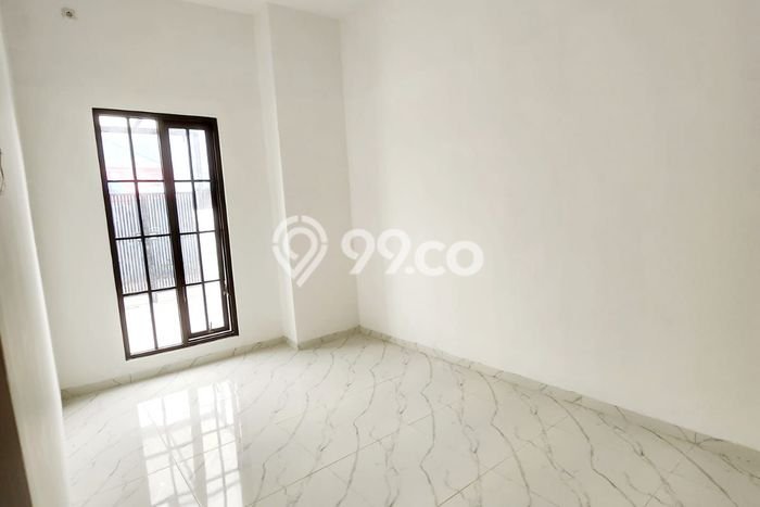 Dijual Rumah 3 Kamar Lokasi Ideal Nyaman dan Strategis di Sambikerep Dijual Rumah 3 Kamar Lokasi Ideal Nyaman dan Strategis di Sambikerep