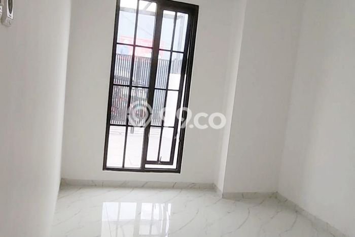 Dijual Rumah 3 Kamar Lokasi Ideal Nyaman dan Strategis di Sambikerep Dijual Rumah 3 Kamar Lokasi Ideal Nyaman dan Strategis di Sambikerep