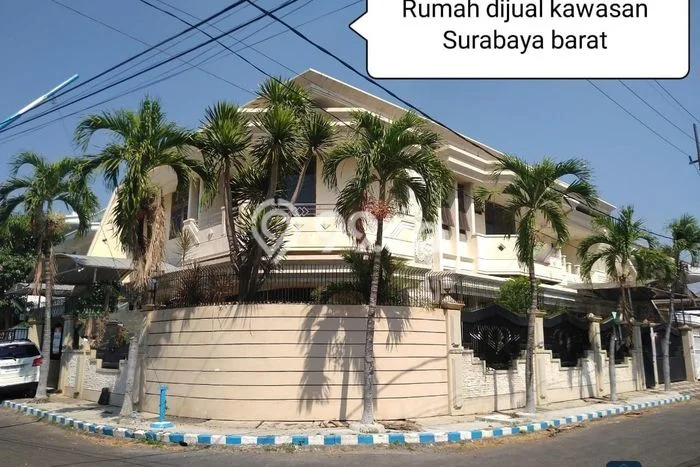 Hot Offer Hunian Premium Ideal dan Luas di Dukuh Pakis, Surabaya Hot Offer Hunian Premium Ideal dan Luas di Dukuh Pakis, Surabaya