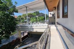 Rumah Strategis di Pusat Kota HR Muhammad, Surabaya - 3 Kamar Tidur Rumah Strategis di Pusat Kota HR Muhammad, Surabaya - 3 Kamar Tidur