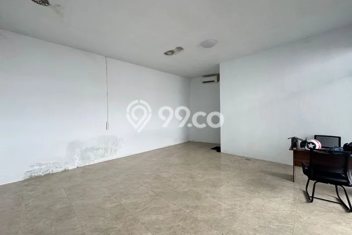 FOR RENT! Gudang di Margomulyo Cocok untuk Bisnis 1000m2 FOR RENT! Gudang di Margomulyo Cocok untuk Bisnis 1000m2