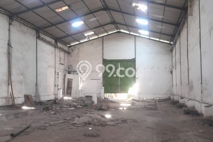 Gudang Dijual di Prime Area Surabaya Luas 720m2 Gudang Dijual di Prime Area Surabaya Luas 720m2