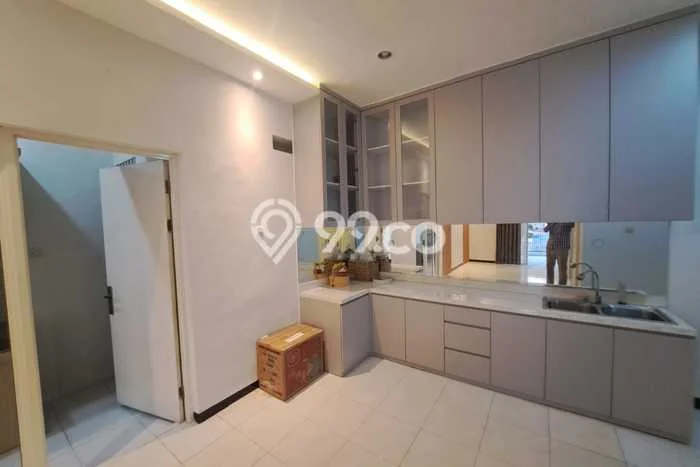 Dijual Hunian Rumah Terawat 3 KT di Gununganyar, Surabaya Dijual Hunian Rumah Terawat 3 KT di Gununganyar, Surabaya
