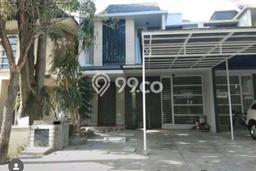 Rumah Elit Modern Siap Huni di Pakuwon Indah Surabaya Rumah Elit Modern Siap Huni di Pakuwon Indah Surabaya