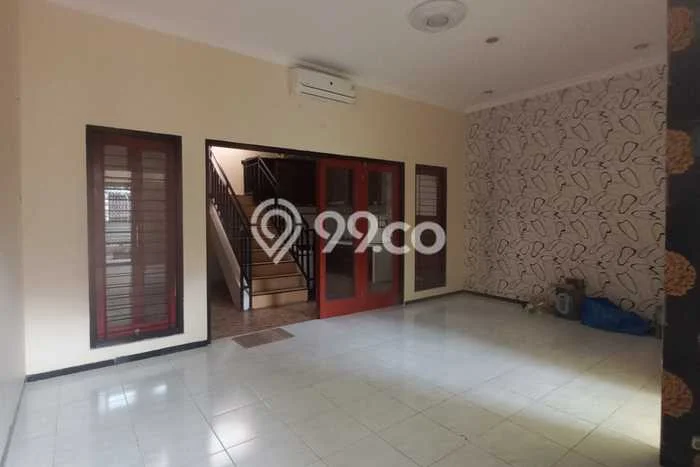 Dijual Rumah Strategis Bagus Punya 3 KT di Wiyung Surabaya SHM Dijual Rumah Strategis Bagus Punya 3 KT di Wiyung Surabaya SHM