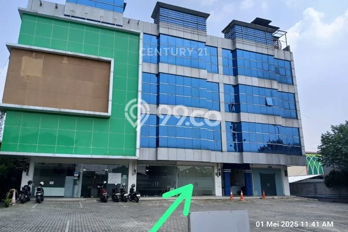 Ruko Bagus Dijual LB 216m2 Lokasi Strategis Jakarta Timur Area Cocok untuk Berbisnis Ruko Bagus Dijual LB 216m2 Lokasi Strategis Jakarta Timur Area Cocok untuk Berbisnis