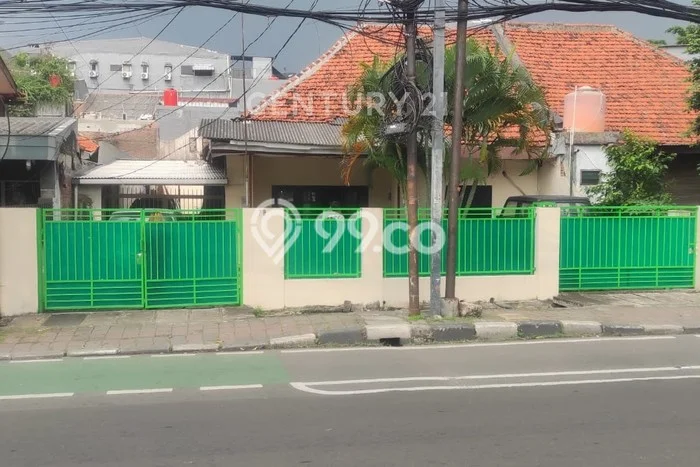 Ready to Use! Luxury House LT 471m2 Desain Elegan di Bendungan Hilir Ready to Use! Luxury House LT 471m2 Desain Elegan di Bendungan Hilir