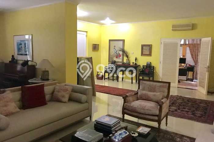 Siap Huni Rumah Mewah 4 Kamar di Menteng Dekat ke Mana Saja Siap Huni Rumah Mewah 4 Kamar di Menteng Dekat ke Mana Saja