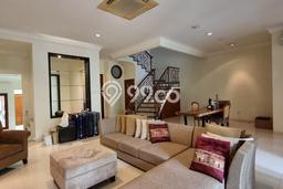 Rumah Luxury Modern Tanpa Renovasi di Kemang Jakarta Selatan Rumah Luxury Modern Tanpa Renovasi di Kemang Jakarta Selatan