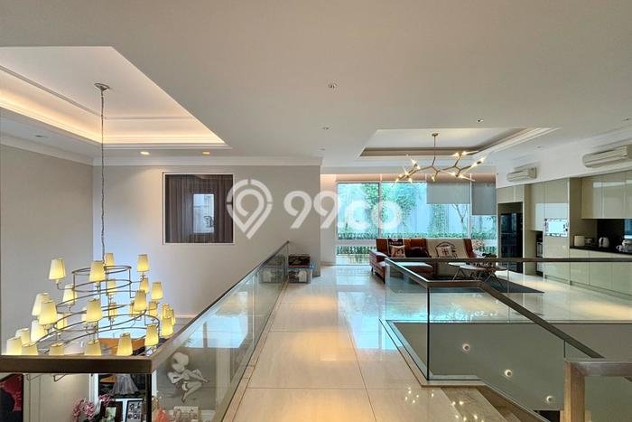 Siap Huni Rumah Mewah 5 Kamar di Menteng Dekat ke Mana Pun Siap Huni Rumah Mewah 5 Kamar di Menteng Dekat ke Mana Pun