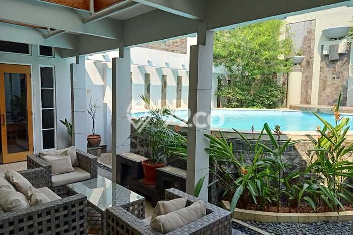 Siap Huni Hunian Elit 4 Kamar di Menteng Dekat ke Mana Saja Siap Huni Hunian Elit 4 Kamar di Menteng Dekat ke Mana Saja