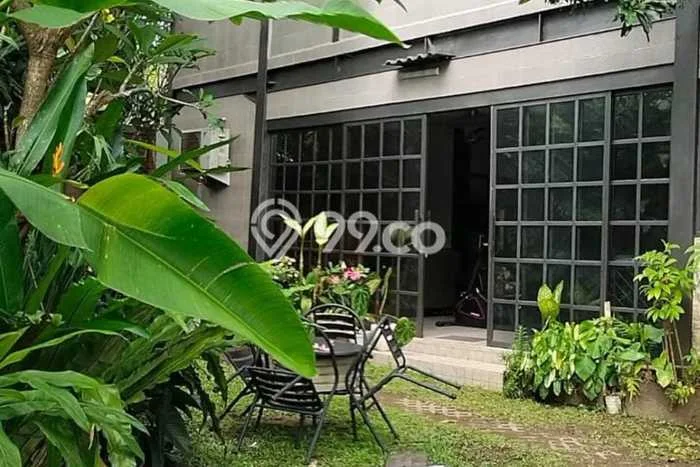 For Sale! Vila di , Area 690m2m², Lokasi Strategis For Sale! Vila di , Area 690m2m², Lokasi Strategis