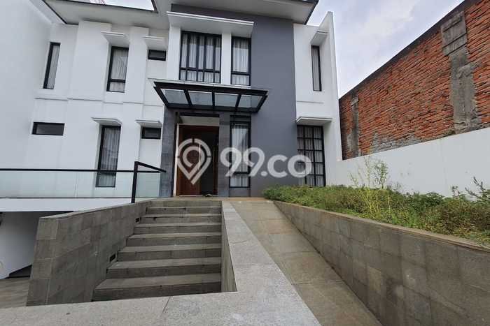 Dijual Rumah Premium dengan Fasilitas Sekitar Komplit di Menteng, Jakarta Pusat Dijual Rumah Premium dengan Fasilitas Sekitar Komplit di Menteng, Jakarta Pusat