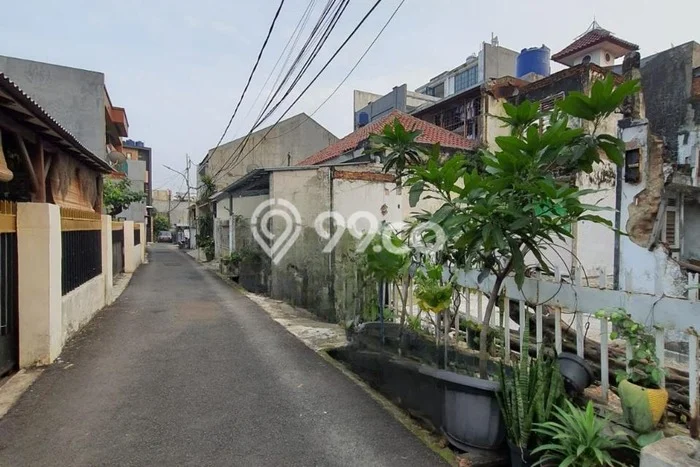 Tanah Strategis Dijual di Tebet Jakarta Selatan 135m2 Tanah Strategis Dijual di Tebet Jakarta Selatan 135m2