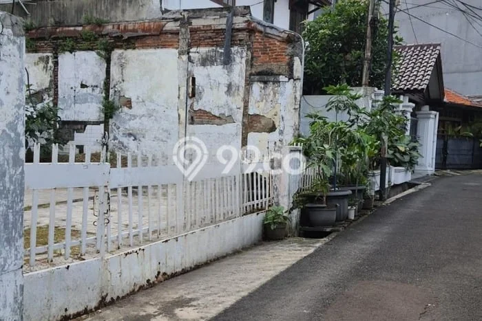 Tanah Strategis Dijual di Tebet Jakarta Selatan 135m2 Tanah Strategis Dijual di Tebet Jakarta Selatan 135m2