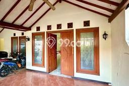 Jual Rumah Bagus Siap Huni LB 150m2 di Cinere, Depok Jual Rumah Bagus Siap Huni LB 150m2 di Cinere, Depok