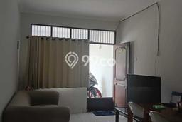 Rumah Elit Modern Tanpa Renovasi di Cirendeu Jakarta Selatan Rumah Elit Modern Tanpa Renovasi di Cirendeu Jakarta Selatan