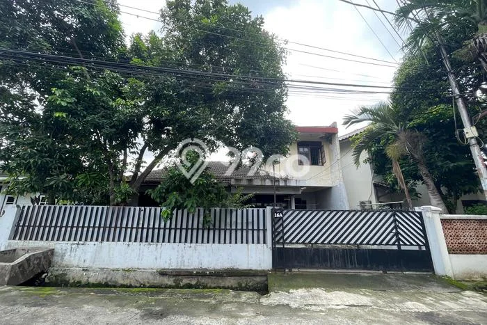 Rumah Minimalis 3 Kamar LT 180m2 di Lebak Bulus Rumah Minimalis 3 Kamar LT 180m2 di Lebak Bulus